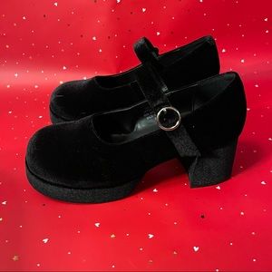 dELIAS Chunky Mary Janes